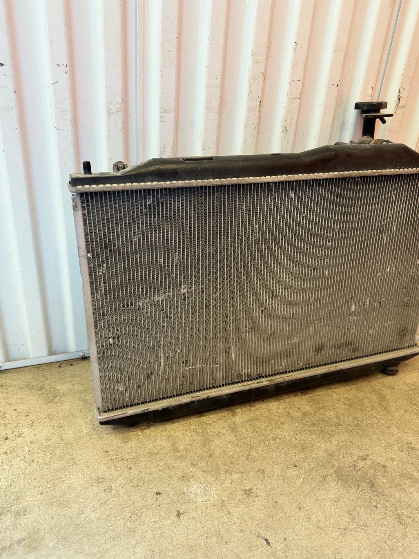 2006-2011 Honda Civic Manual Trans Radiator And Fan  19010-Rnb-A51